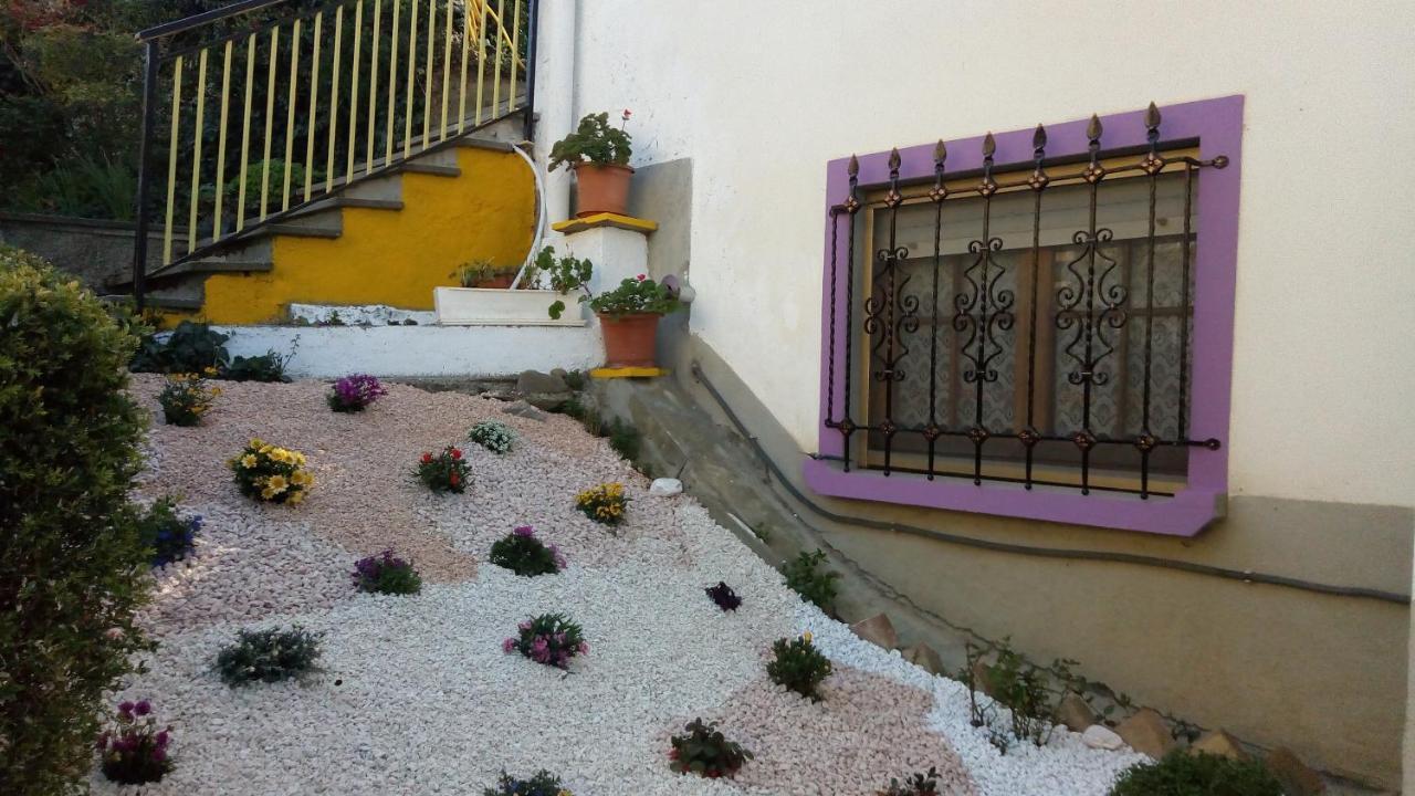 Bed and Breakfast Nel Giardino Di Oz Fornovo di Taro Exterior foto